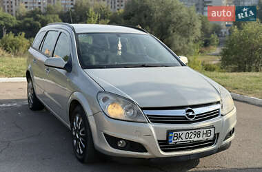 Универсал Opel Astra 2008 в 