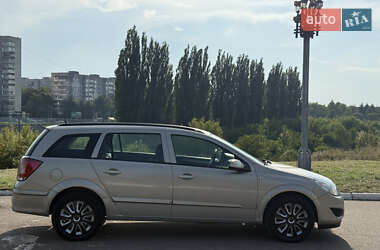 Универсал Opel Astra 2008 в 