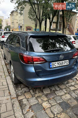 Универсал Opel Astra 2017 в 