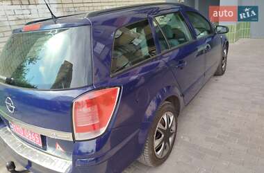 Универсал Opel Astra 2006 в 