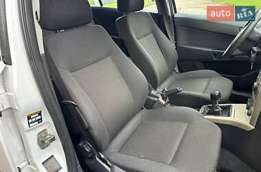 Универсал Opel Astra 2008 в 