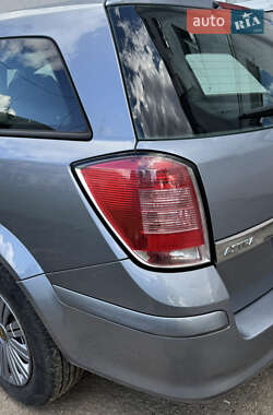 Универсал Opel Astra 2009 в 