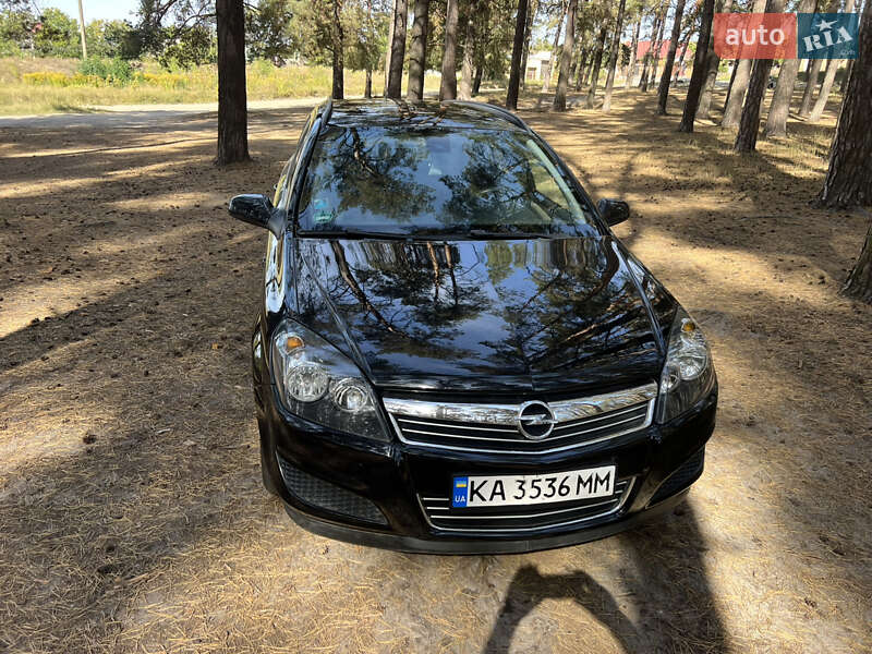 Opel Astra 2008