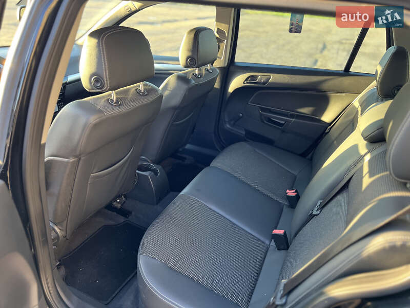 Универсал Opel Astra 2009 в Тернополе