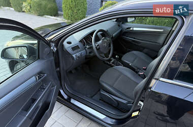 Универсал Opel Astra 2009 в 