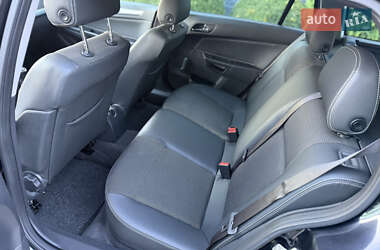 Универсал Opel Astra 2009 в 