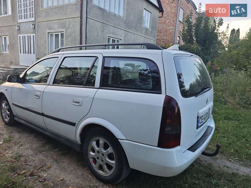Универсал Opel Astra 2004 в Черновцах