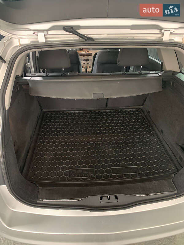 Универсал Opel Astra 2008 в Виннице