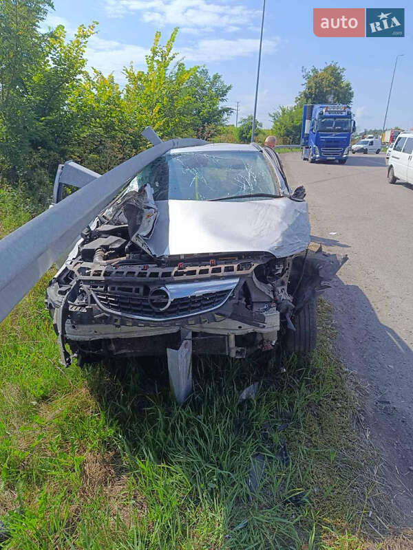 Минивэн Opel Astra 2011 в Киеве