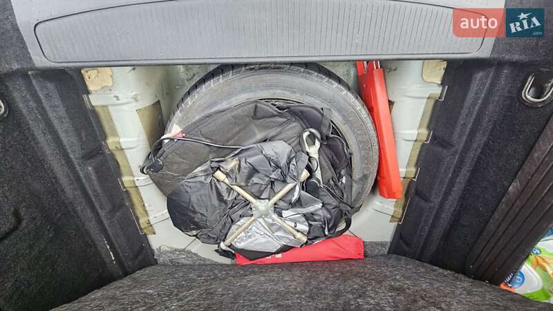Универсал Opel Astra 2011 в Звягеле