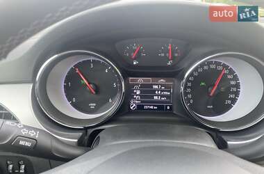 Универсал Opel Astra 2017 в 