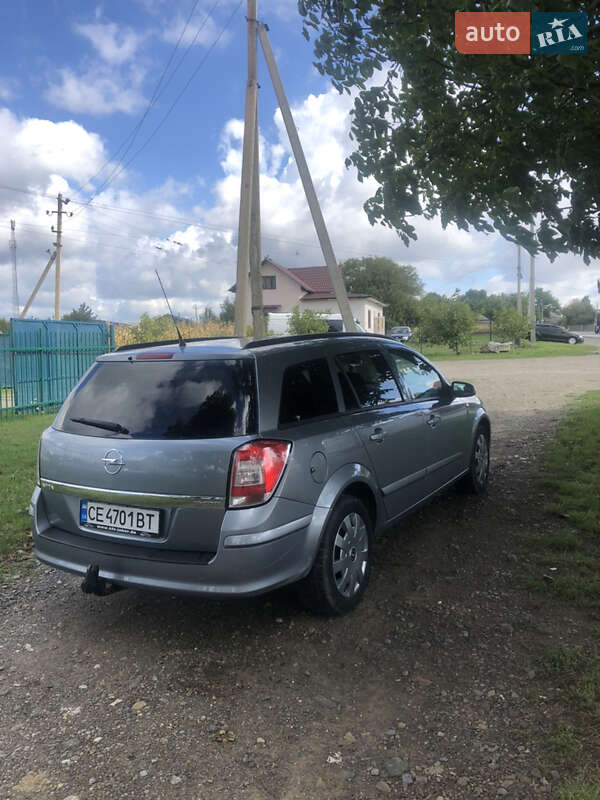 Универсал Opel Astra 2006 в Черновцах