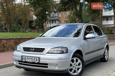 Хэтчбек Opel Astra 2004 в Могилев-Подольске