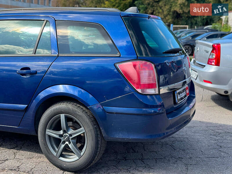 Универсал Opel Astra 2006 в Виннице