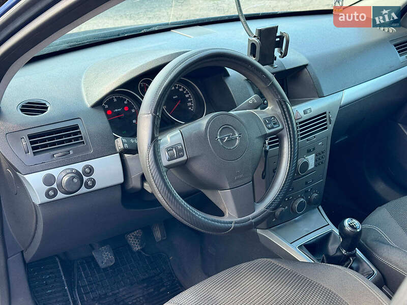 Универсал Opel Astra 2006 в Виннице