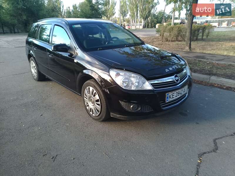Универсал Opel Astra 2008 в Кривом Роге