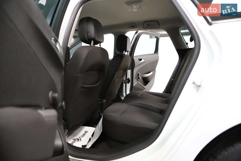 Универсал Opel Astra 2013 в Дрогобыче