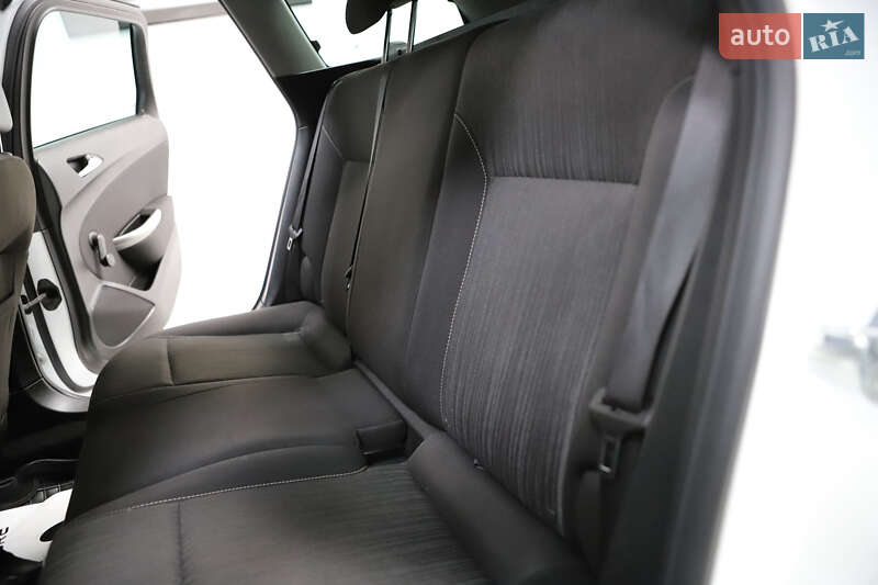 Универсал Opel Astra 2013 в Дрогобыче