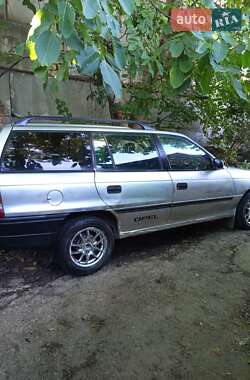 Універсал Opel Astra 1995 в 