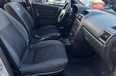 Седан Opel Astra 2008 в 