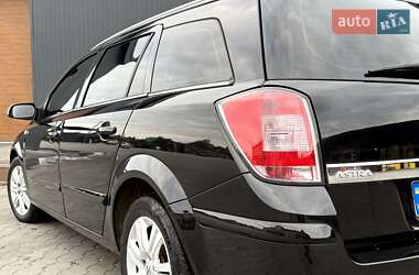 Универсал Opel Astra 2009 в 