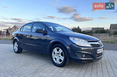 Седан Opel Astra 2008 в 