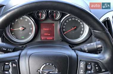 Хэтчбек Opel Astra 2011 в 