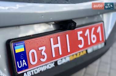 Хэтчбек Opel Astra 2011 в 