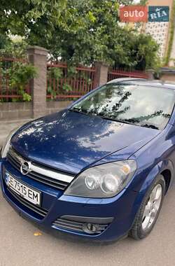 Универсал Opel Astra 2006 в 
