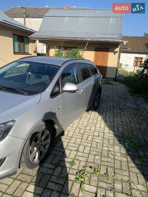 Opel Astra 2013