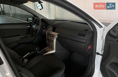 Универсал Opel Astra 2007 в 