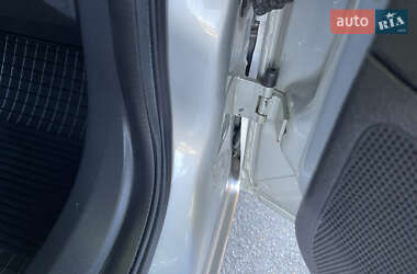 Хэтчбек Opel Astra 2005 в 