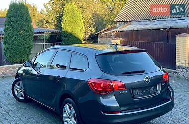 Універсал Opel Astra 2011 в 