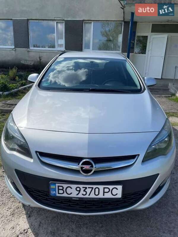 Opel Astra 2013
