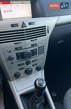 Универсал Opel Astra 2008 в 