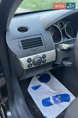 Универсал Opel Astra 2008 в 