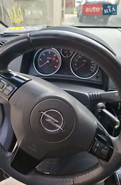 Универсал Opel Astra 2009 в 