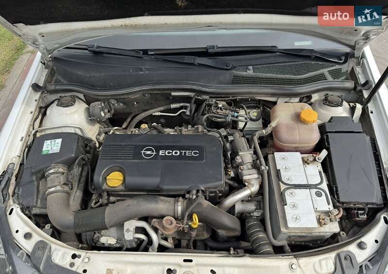 Хетчбек Opel Astra 2011 в Нововолинську