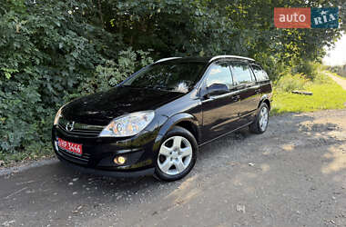 Універсал Opel Astra 2007 в Рівному