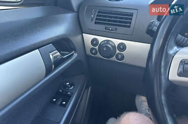 Универсал Opel Astra 2007 в 