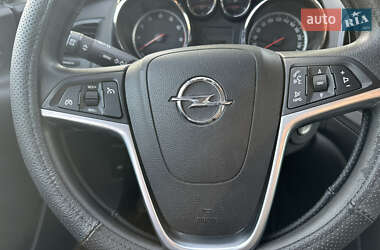 Универсал Opel Astra 2010 в 