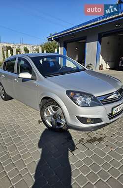 Седан Opel Astra 2011 в 