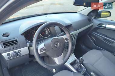 Универсал Opel Astra 2009 в 
