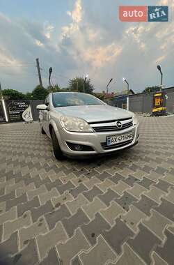 Универсал Opel Astra 2008 в 