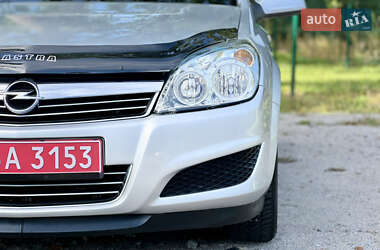 Универсал Opel Astra 2008 в 
