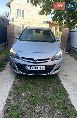 Универсал Opel Astra 2013 в 