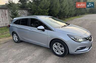 Універсал Opel Astra 2016 в Львові