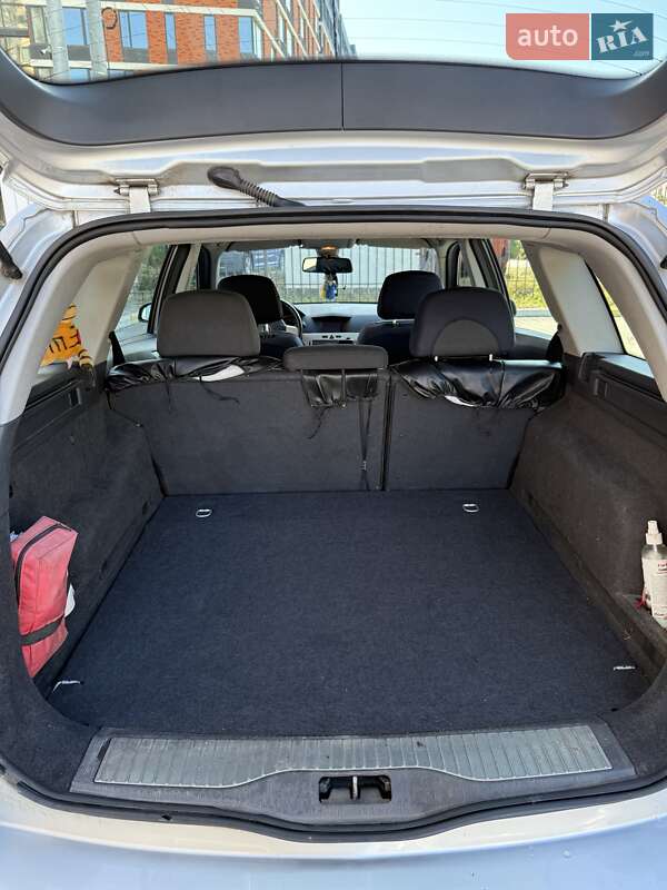 Универсал Opel Astra 2008 в Киеве