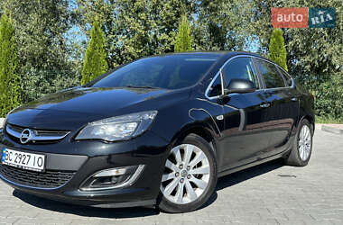 Седан Opel Astra 2012 в Хмельницькому