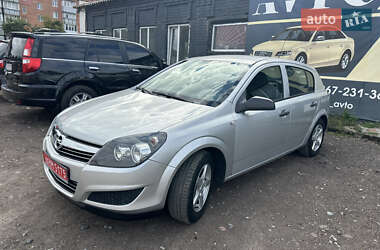 Хетчбек Opel Astra 2009 в 